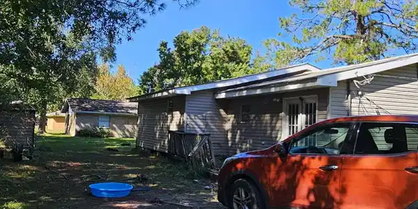 2121 Graveline Road