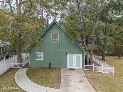 2850 Flounder Circle