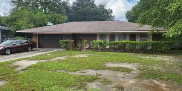 2285 Windsor Court