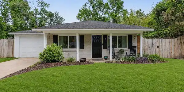 709 Pine Hills Road