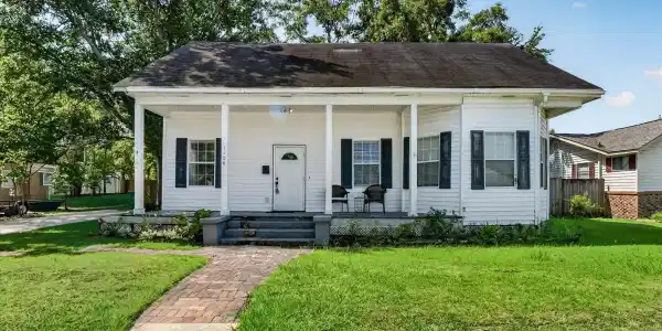 1108 Live Oak Avenue