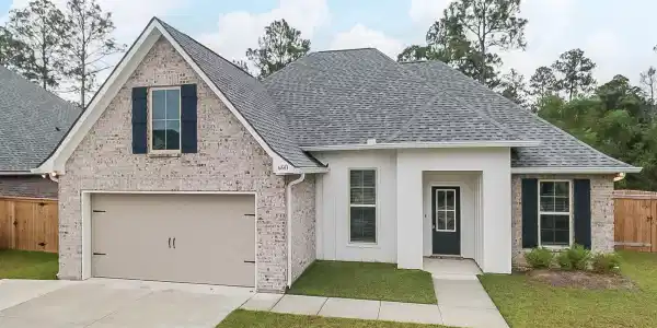 6843 Rolling Green Drive
