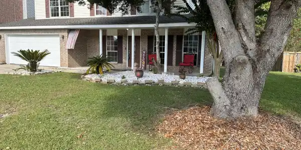 15 Lakeview Drive