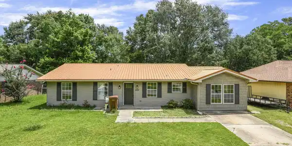 692 Valerie Drive