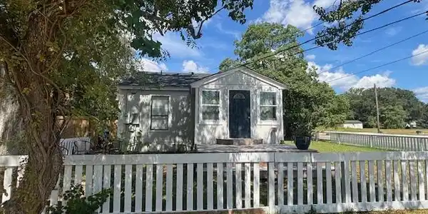 1917 Wilson Avenue