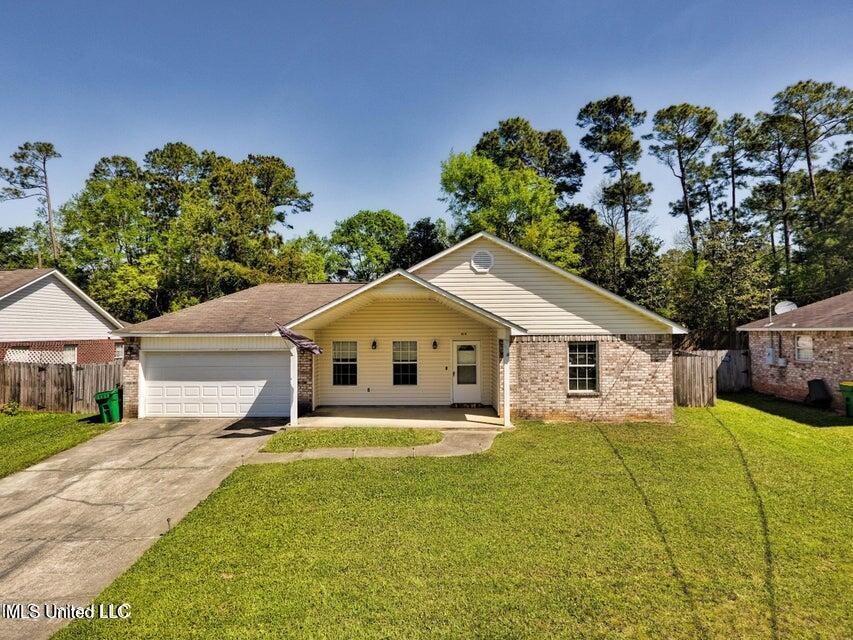 Image 1: Front of house