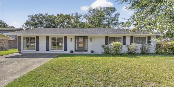100 Hunter Drive