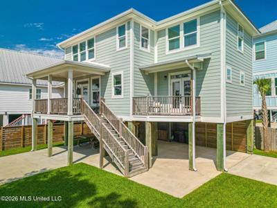 102 Winters Lane