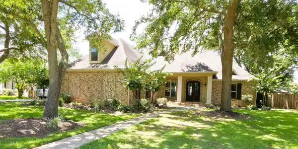 3024 Oakleigh Circle