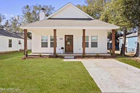 147 Pine Grove Avenue