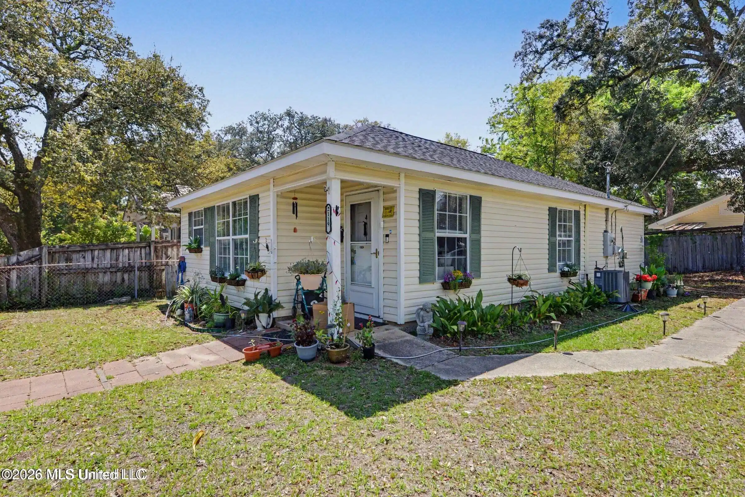 Image 1: front of house