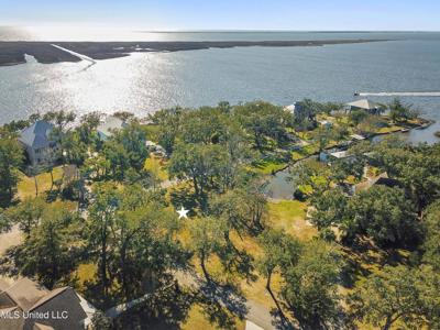 Eagle Point Road