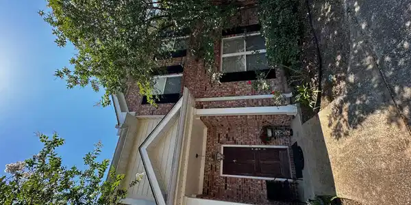 1805 Geerkin Street