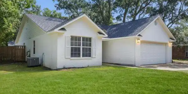 Image 2: 8820 Mermaid Avenue, Ocean Springs