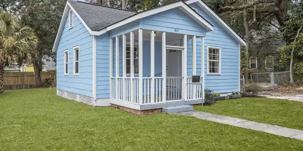 185 Iberville Drive