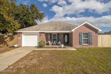 303 Twin Lakes Boulevard