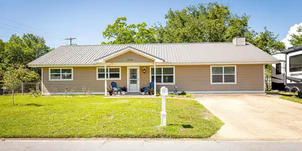 2136 Rustwood Drive