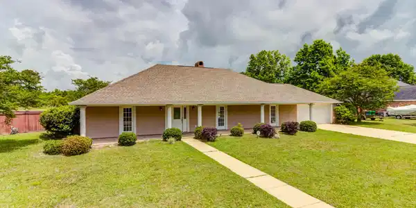 14924 Nassau Drive