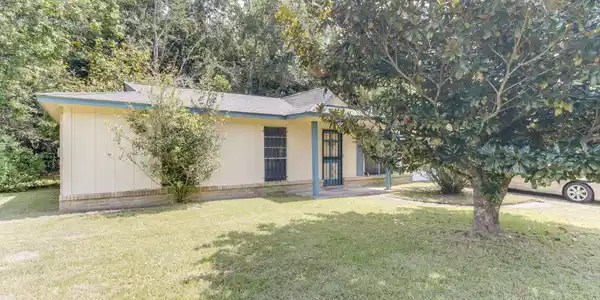 2306 Calle De Desoto Street