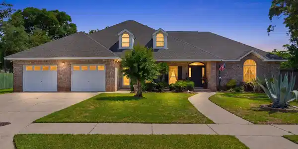 2037 Mauvilla Cove