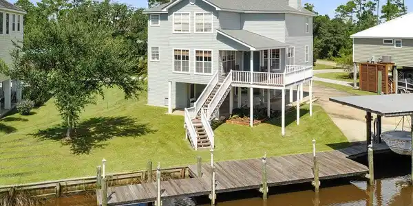106 Kelly Cove