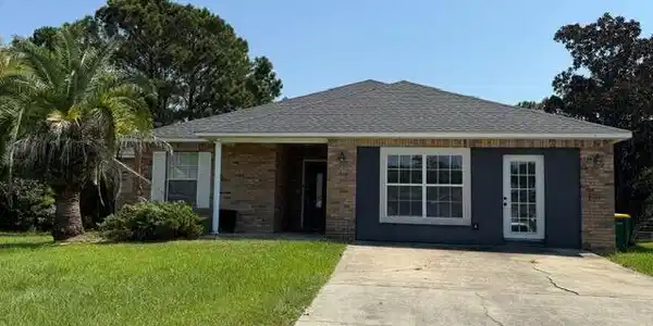10574 Shore Cove