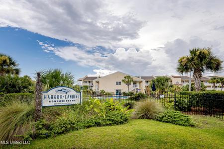 2421 Beachview Drive