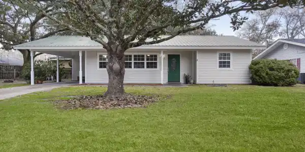 115 Hickory Drive