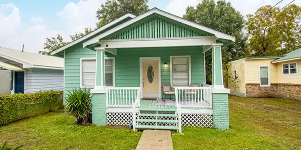 Image 2: Lewis St-35000