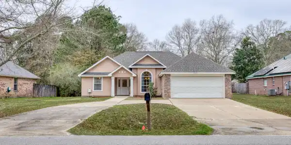 3429 Beachview Drive