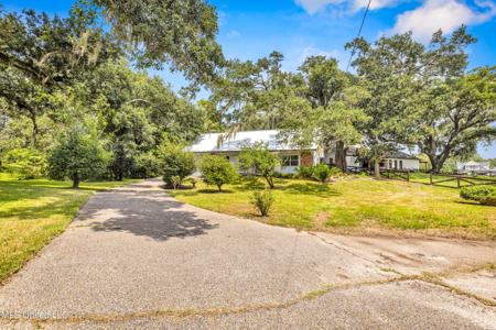 406 Schmidt Drive
