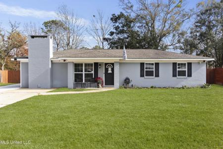 272 Holcomb Boulevard
