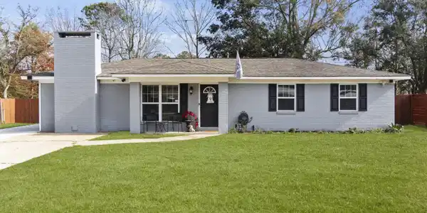 272 Holcomb Boulevard