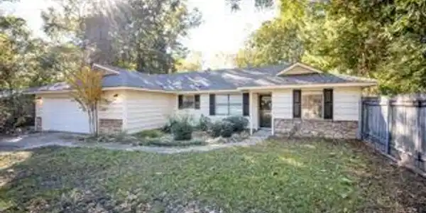 205 Halstead Road