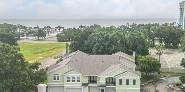 2252 Beach Drive