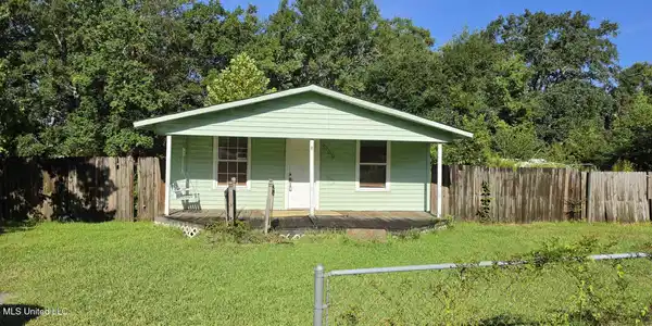3009 Smith Drive