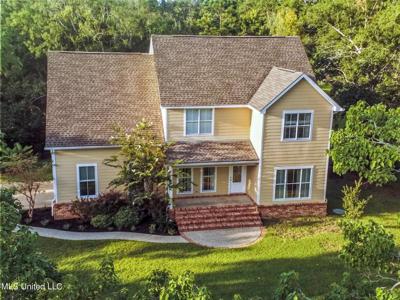 2152 Longfellow Road