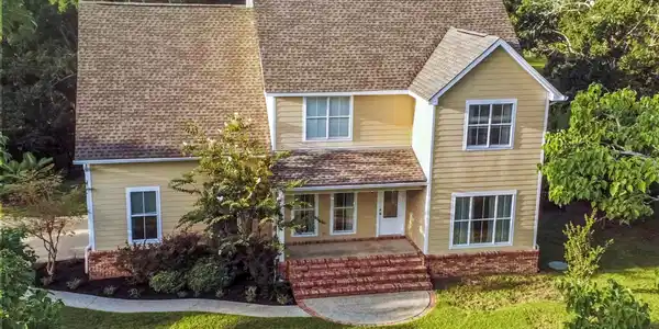2152 Longfellow Road