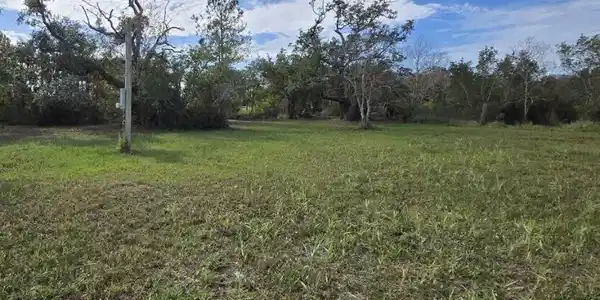 W Bayou Road