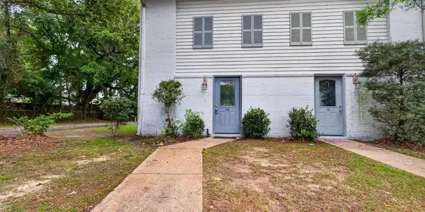 Image 2: 3230CumberlandRd.-1