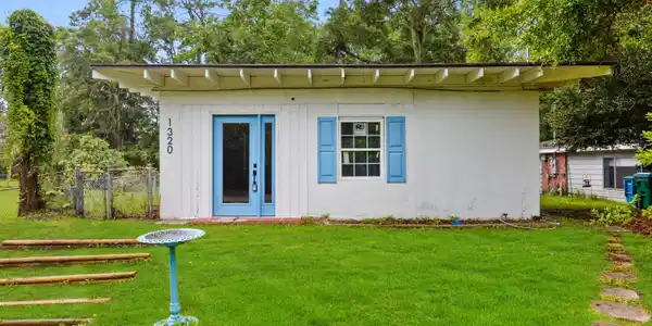 1320 Iberville Drive