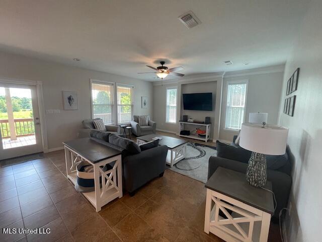 Image 3: 120 Mollere Dr 8