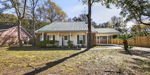 1500 Deer Street