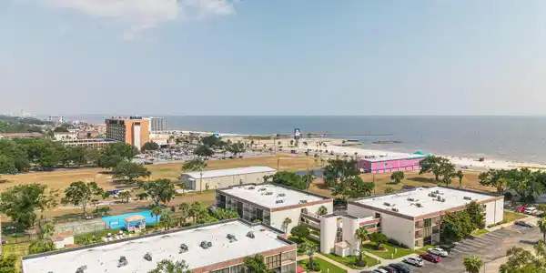 2046 Beach Boulevard