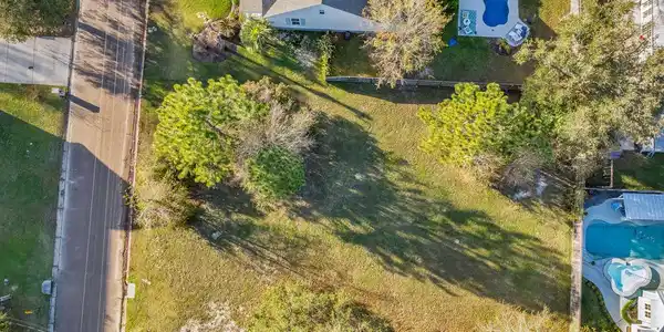 112 Seabrook Drive