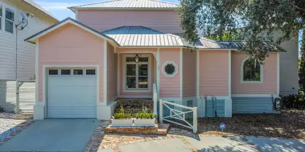 27 Chapel Hill Road
