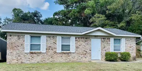 211 Barbara Circle