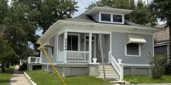 2224 17th 17th Street