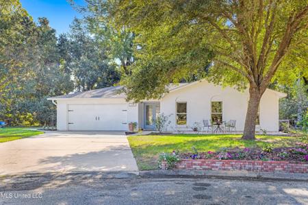 1107 Le Marin Court