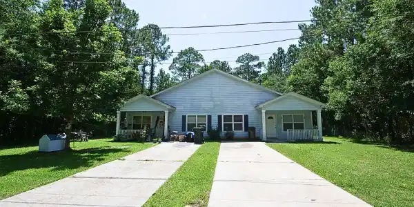 7327 Bayside Drive